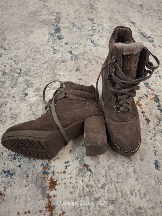 Сапоги женские. Разные.