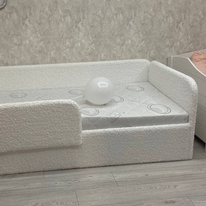 Детская мягкая кровать с механизмом и матрасом