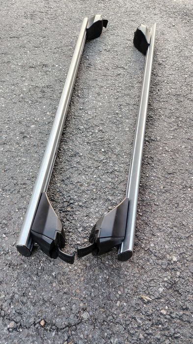 Vând bare transversale aero aluminiu flush rails