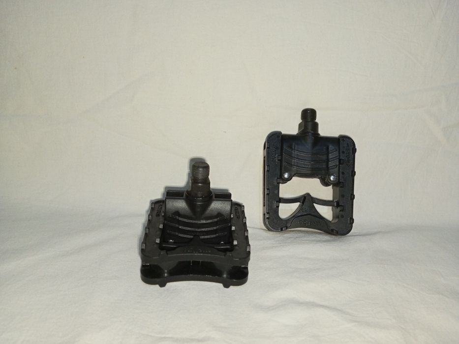 Педали складные для велосипеда.