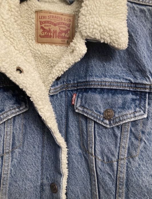 Geaca Levi’s captusita