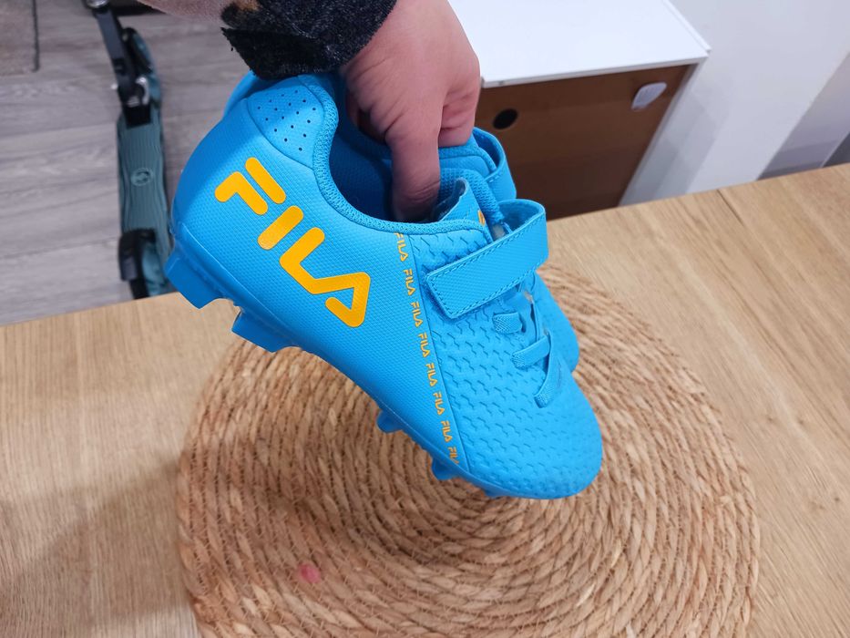 Чисто нови  детски бутонки на Filа