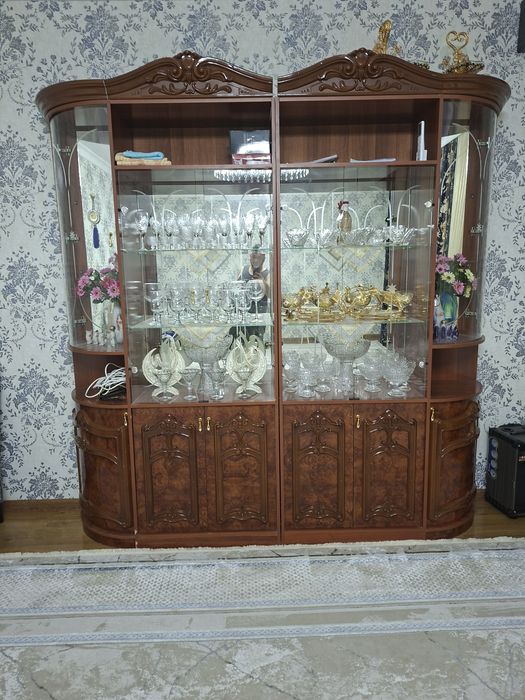 Мебль стенка сатылады срочна