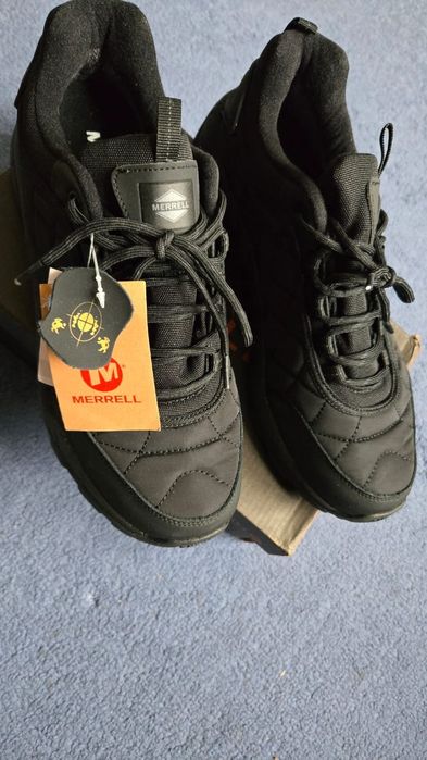 Продам кроссовки MERRELL