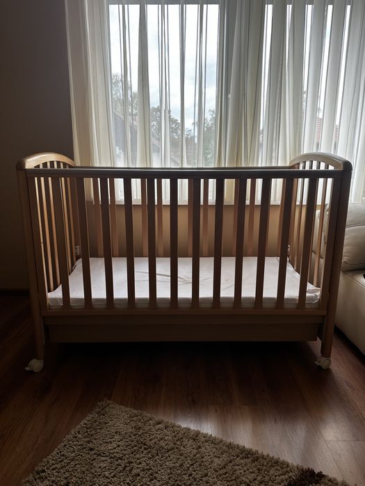 Детско креватче Baby Italia с матрак.