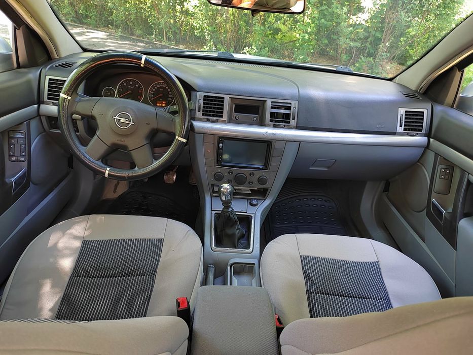 Opel vectra c.    .