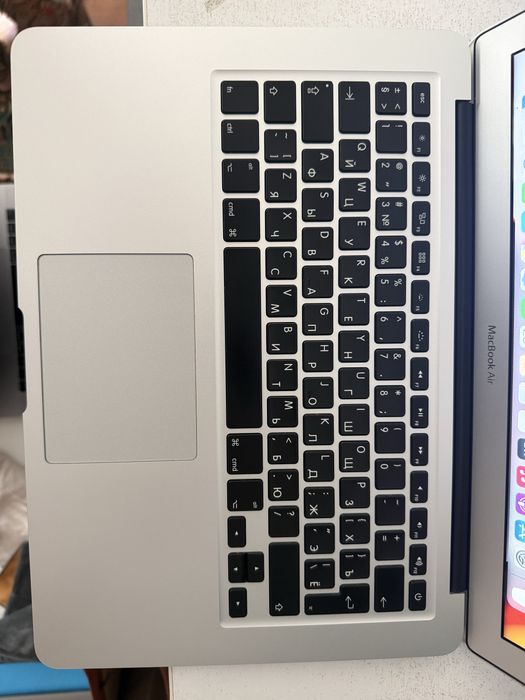 Macbook Air 2017/i5/8/128