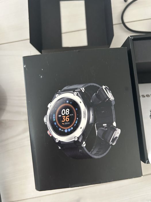 T92 Smartwatch cu casti Bluetooth integrate