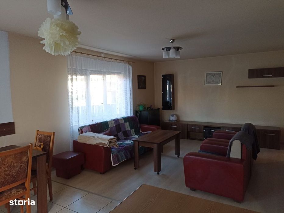 Casa tip triplex de vanzare, Floresti zona str Avram Iancu Lidl
