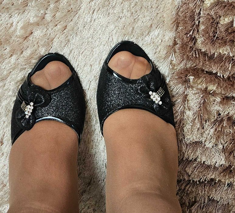 Дамски чехли с ток