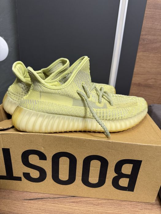 Adidas Yeezy и adidas QUESTAR