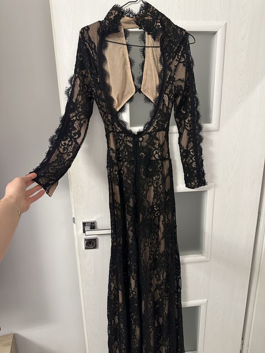 Официална рокля