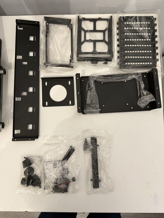 Корпус Thermaltake Core P5