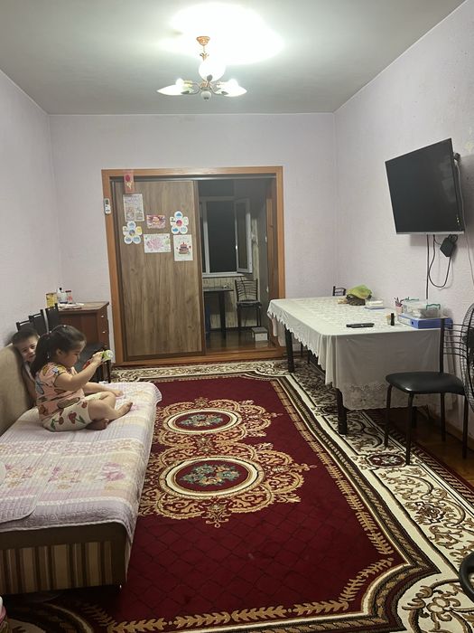 Срочно продается квартира (3 переделанная в 4-х)