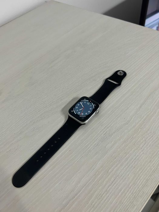 Часы Apple Watch 6 (44 mm, Silver, оригинальные)