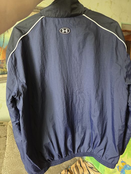 Under armour ветровка, новая!