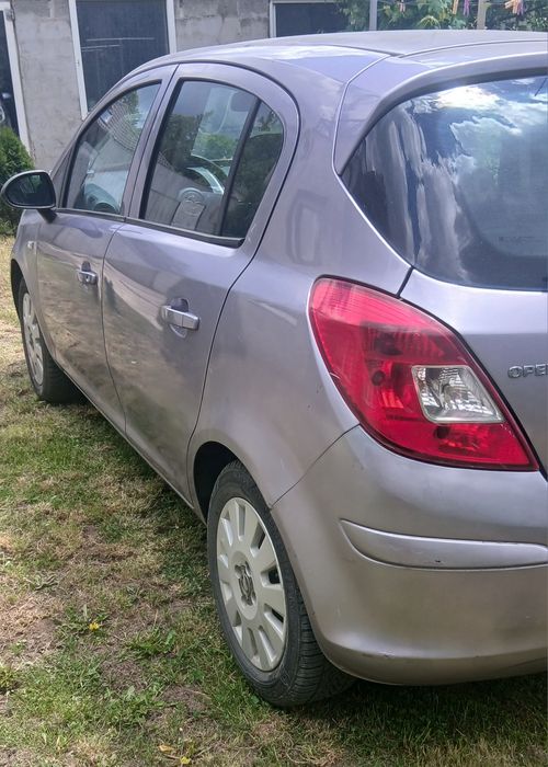 Vând Opel Corsa D