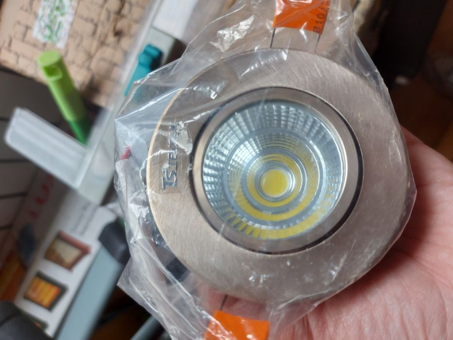Спот на потолок, Тексан