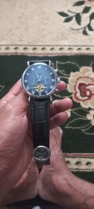 Продам часы в отличном состоянии