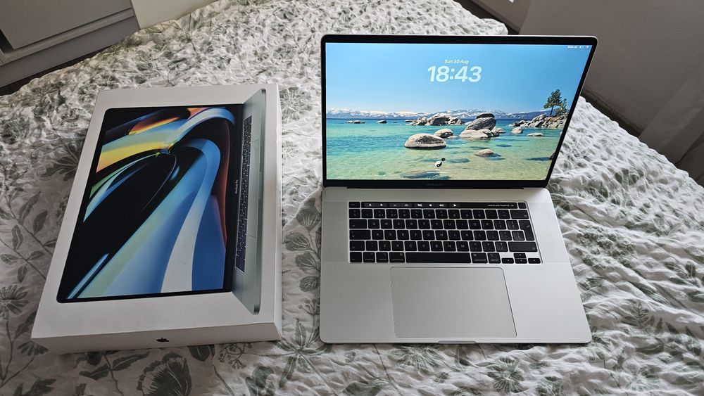 MacBook Pro 16” 2019 | i7 | 16GB RAM | Radeon Pro 5300M