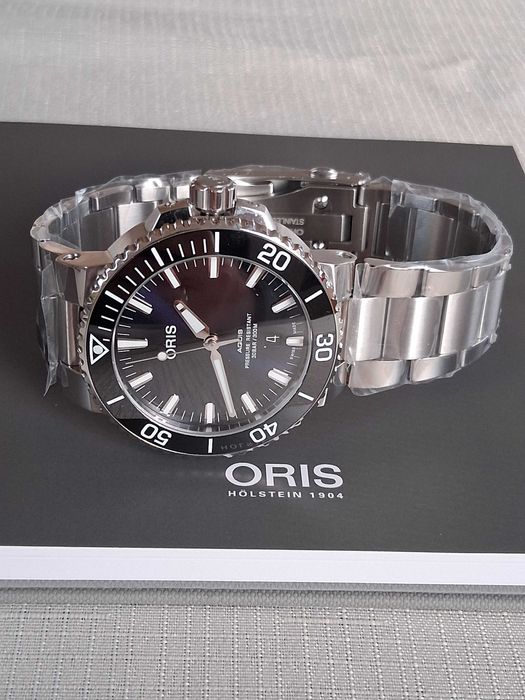 Oris aquis date blue