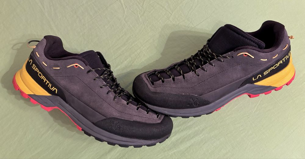 La Sportiva номер 42 и ном 45, туристически, спортни обувки, маратонки