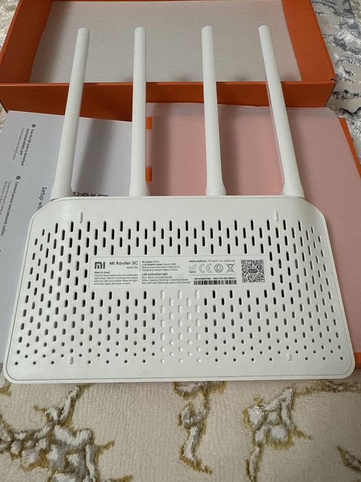 Продается Wi-Fi роутер Xiaomi Router 3C