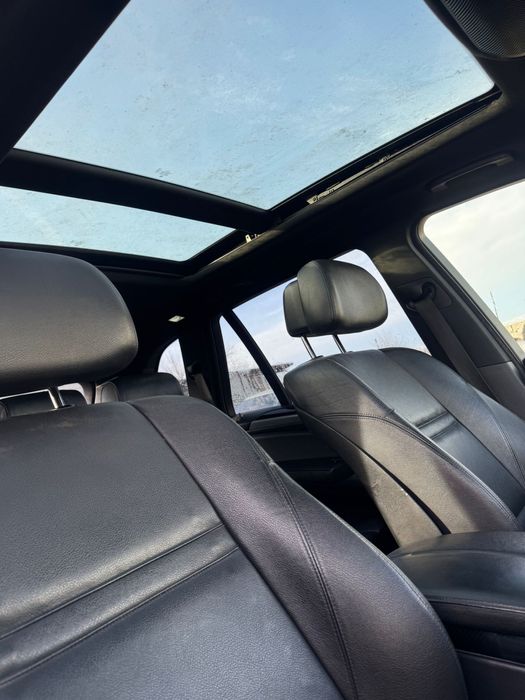 Dezmembrez bmw x5 e70 pack M