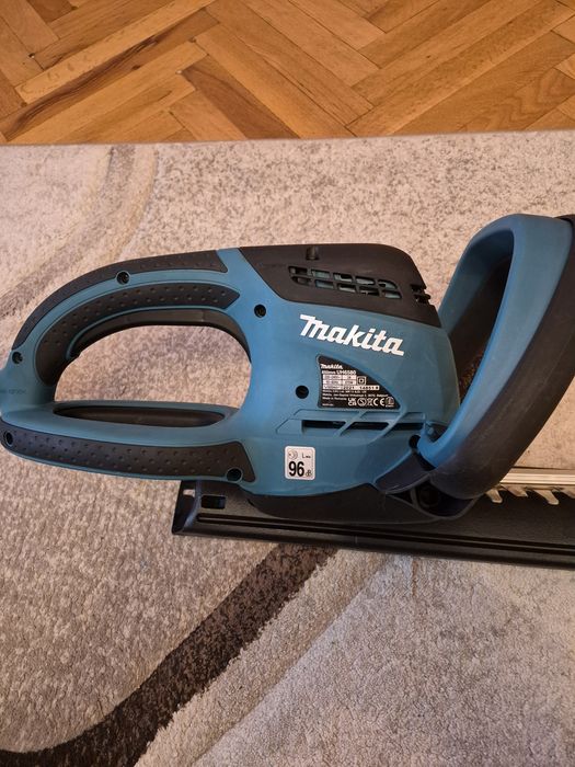 Храсторез Makita UH6580
