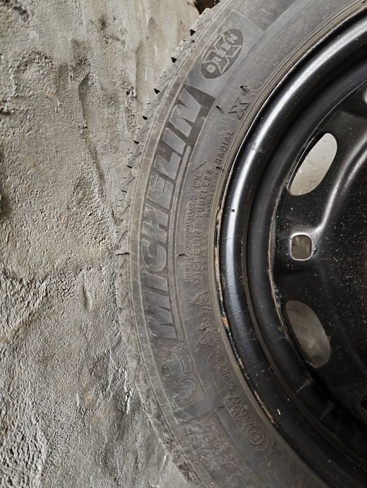 Гуми Michelin Alpin 14 ц. с джанти за Wv груп  5/100