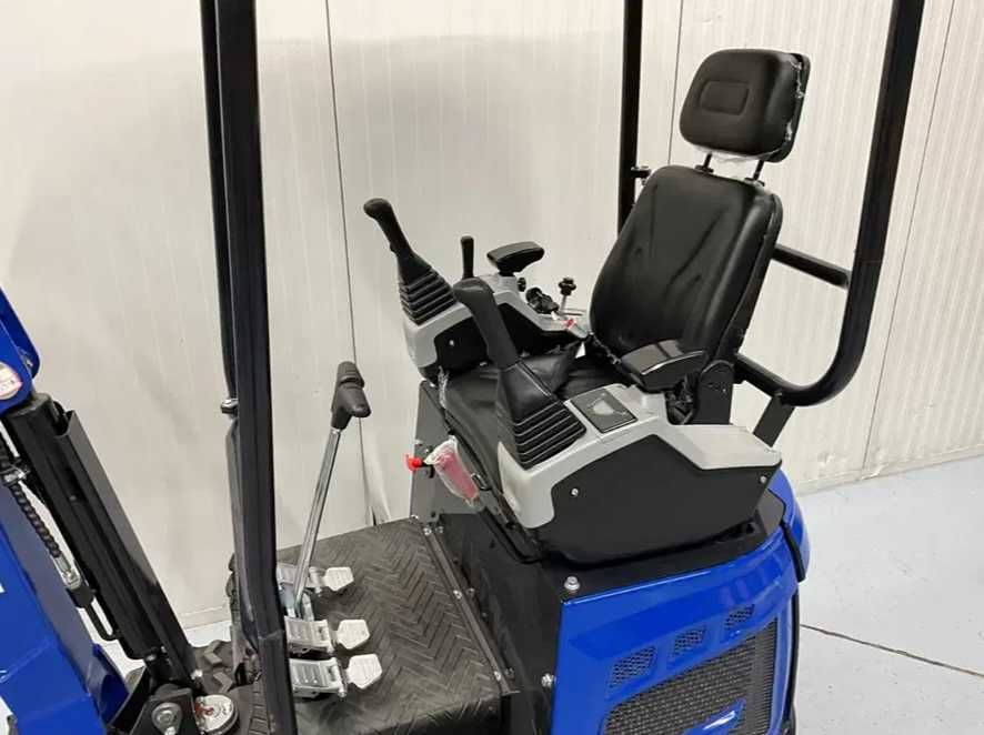 Miniexcavator 1800kg motor Kubota, nou, TVA deductibil