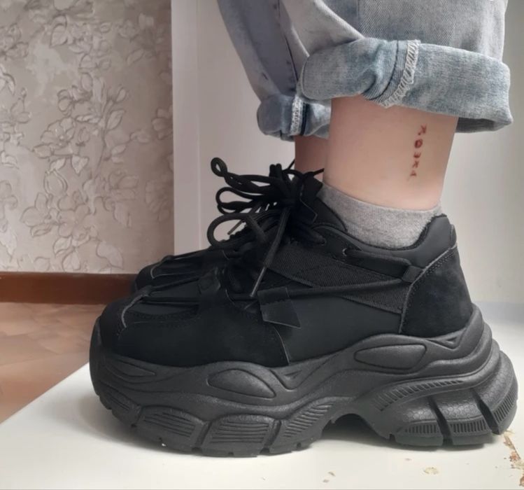 Продам красовки 38 размер