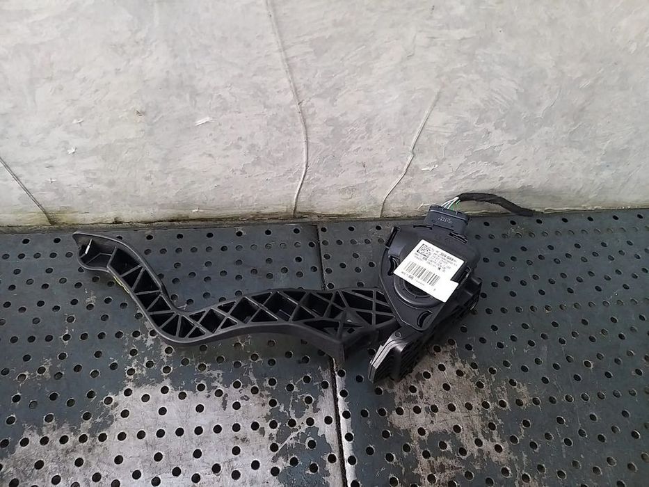 Pedala acceleratie 1.2 b citroen c3 3 sx 9835904480 6pv00994951