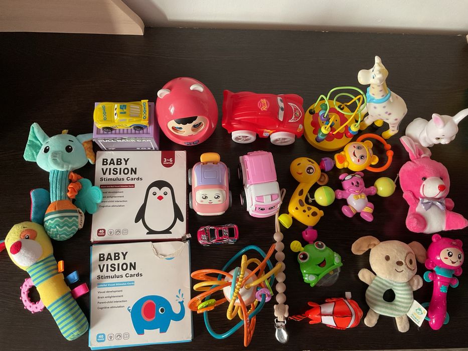 Пакет игрушек малышам до года