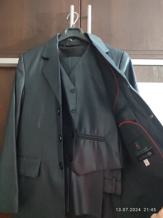 Классический костюм тройка