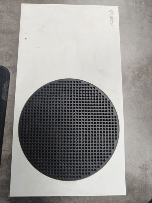Продам Xbox series s 1дж