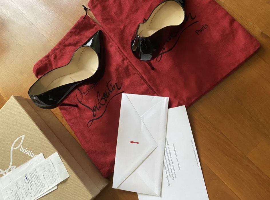 Ted Baker38  , Louboutin 37