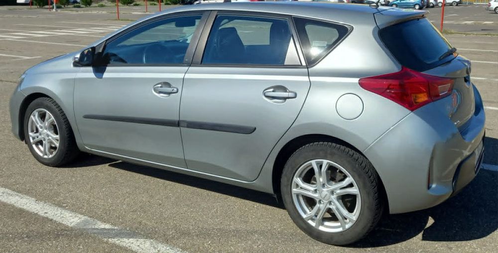 Toyota Auris Stare perfectă, Baterie nouă, Jenti aluminiu