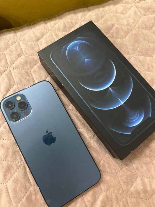 Продам IPhone 12 Pro 256 GB