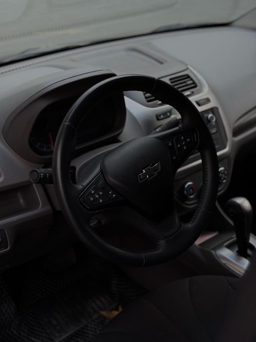 Cobalt 2025 qora 12700$