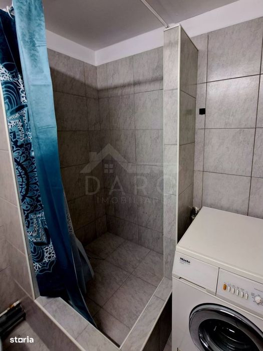 Închiriez apartament