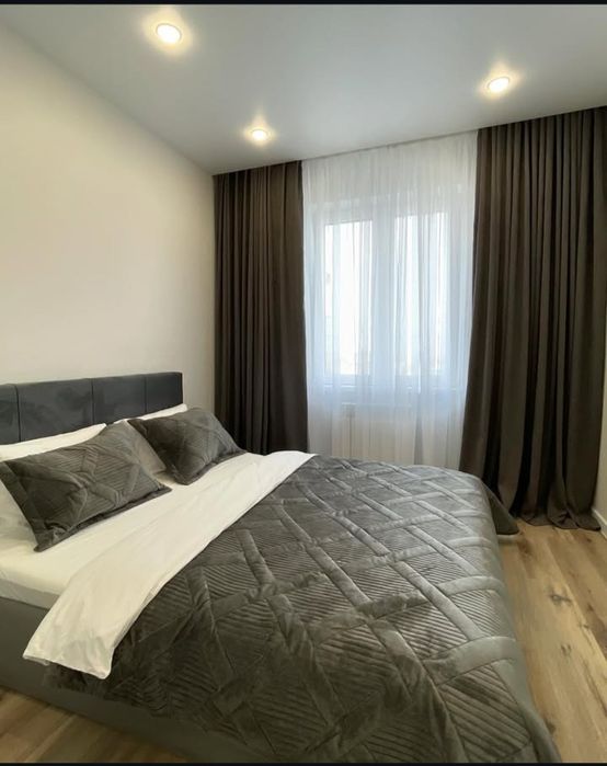 По часам посуточно для двоих