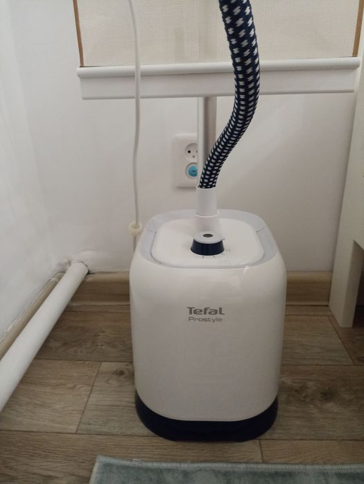 Отпариватель для одежды Тефаль