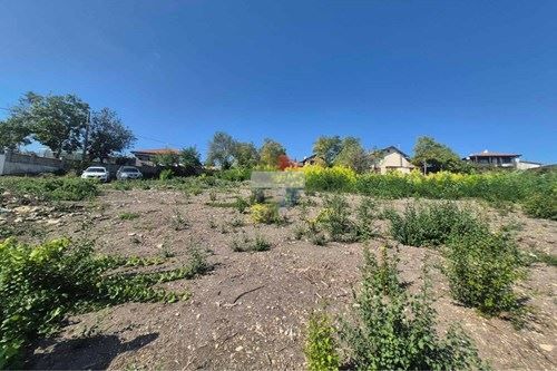 Парцел в регулация в с. Калиманци, обл.Варна Т4932