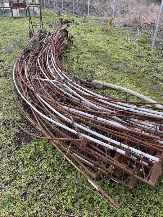 Парник дъгловидна форма