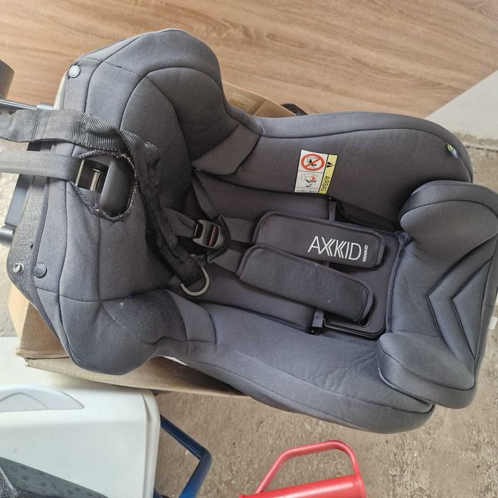 Vand scaun auto AxKid Minikid 2 varianta 2022/2023