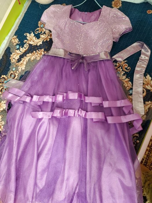 Платье на девочку 6-8 лет