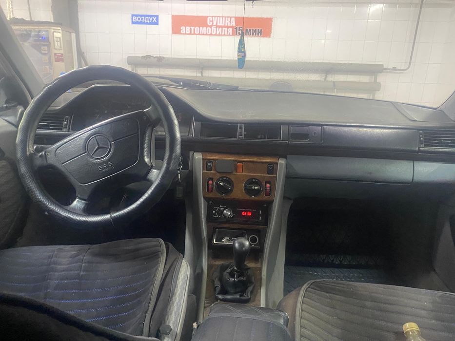 Продам мерседес Е230