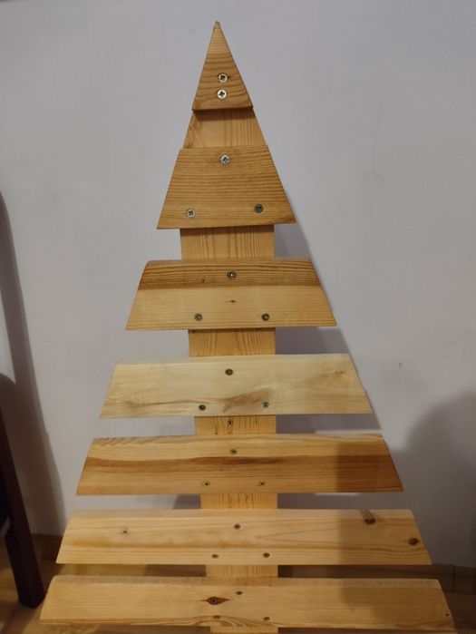 Дървена коледна елха