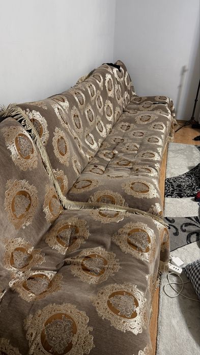 Диван в хорошем состоянии